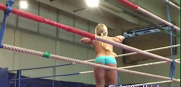  Amateur wrestling babes licking pussies